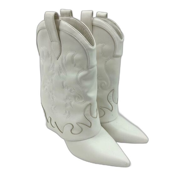 Unbranded Shoes - Azalea Wang Sea Fold over boot in white